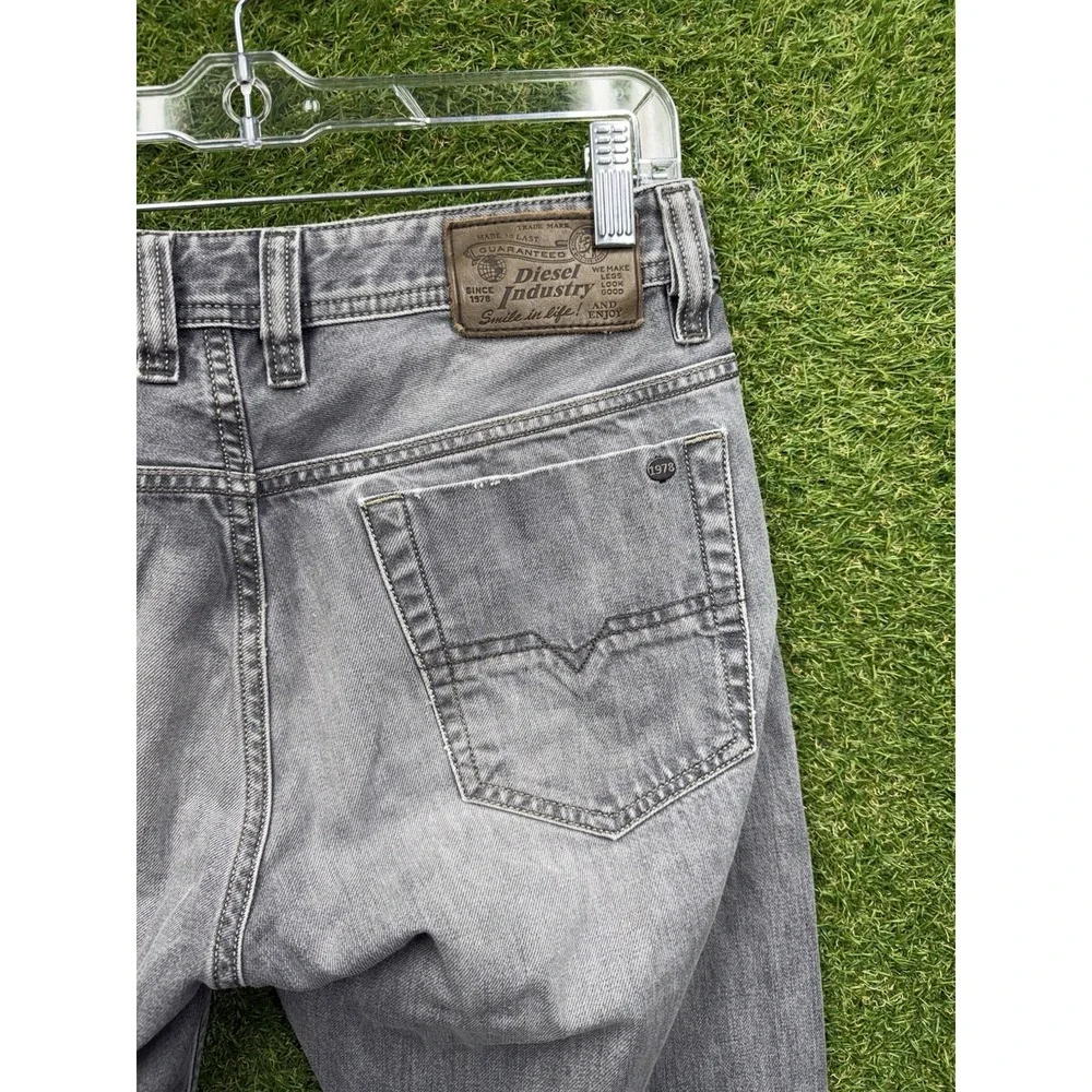 Diesel Viker Button Fly Jeans Mens 30x32 Grey Denim Regular Straight Leg y2k